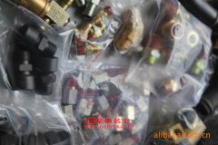 神狐HLQ5070XCC旋風(fēng)式地面清掃除塵車用的東風(fēng)朝陽(yáng)CY4102BZLQ發(fā)動(dòng)機(jī)的配件及修理