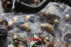 遠(yuǎn)達SCZ5150GXW吸污車用的康明斯EQB180-20發(fā)動機的修理及配件