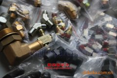 飛球ZJL5162XLCA冷藏車用的上柴6C260-2發動機的配件及維修